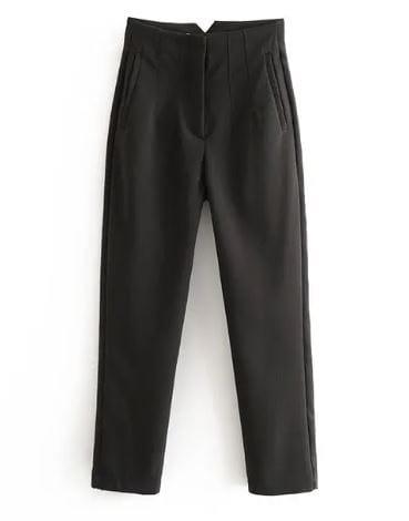 Pantalón negro semi suelto