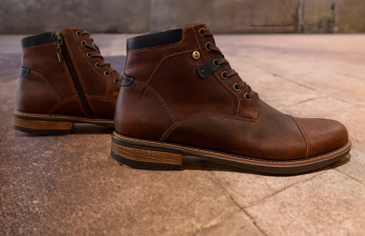 Botas en cuero para hombre café rojizo